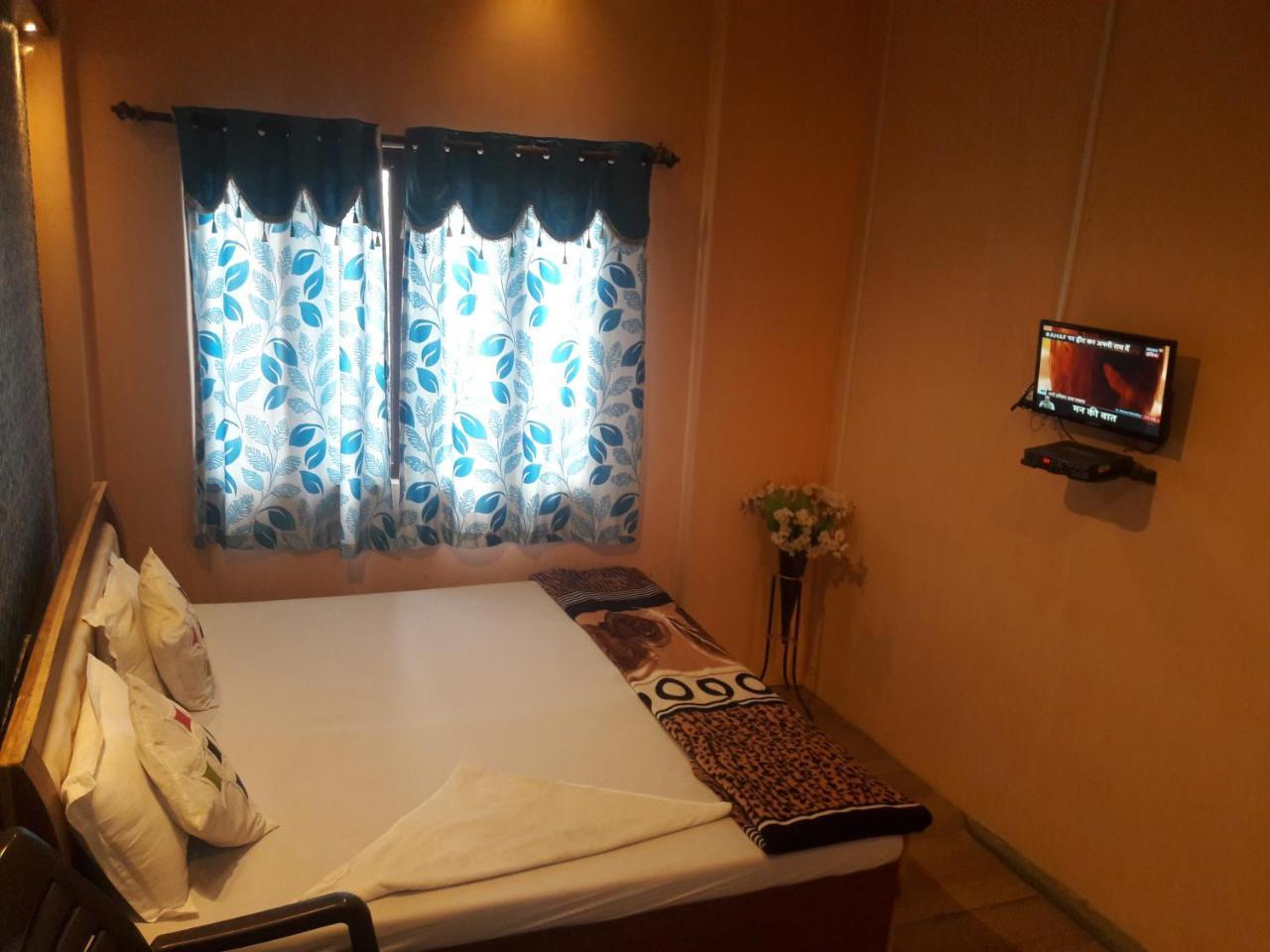 Buddha Guest House Varanasi Eksteriør billede