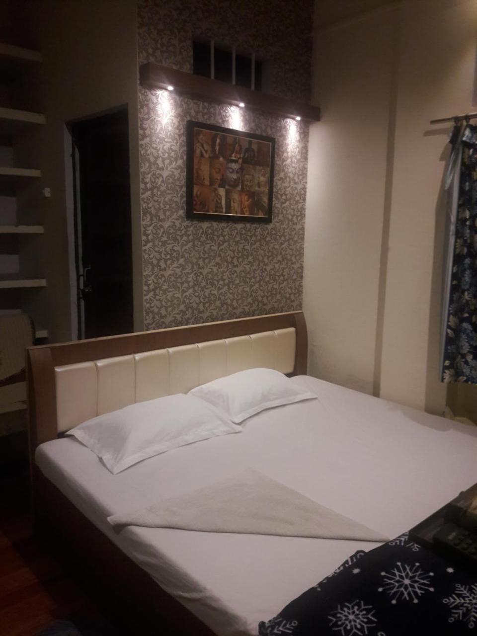 Buddha Guest House Varanasi Eksteriør billede