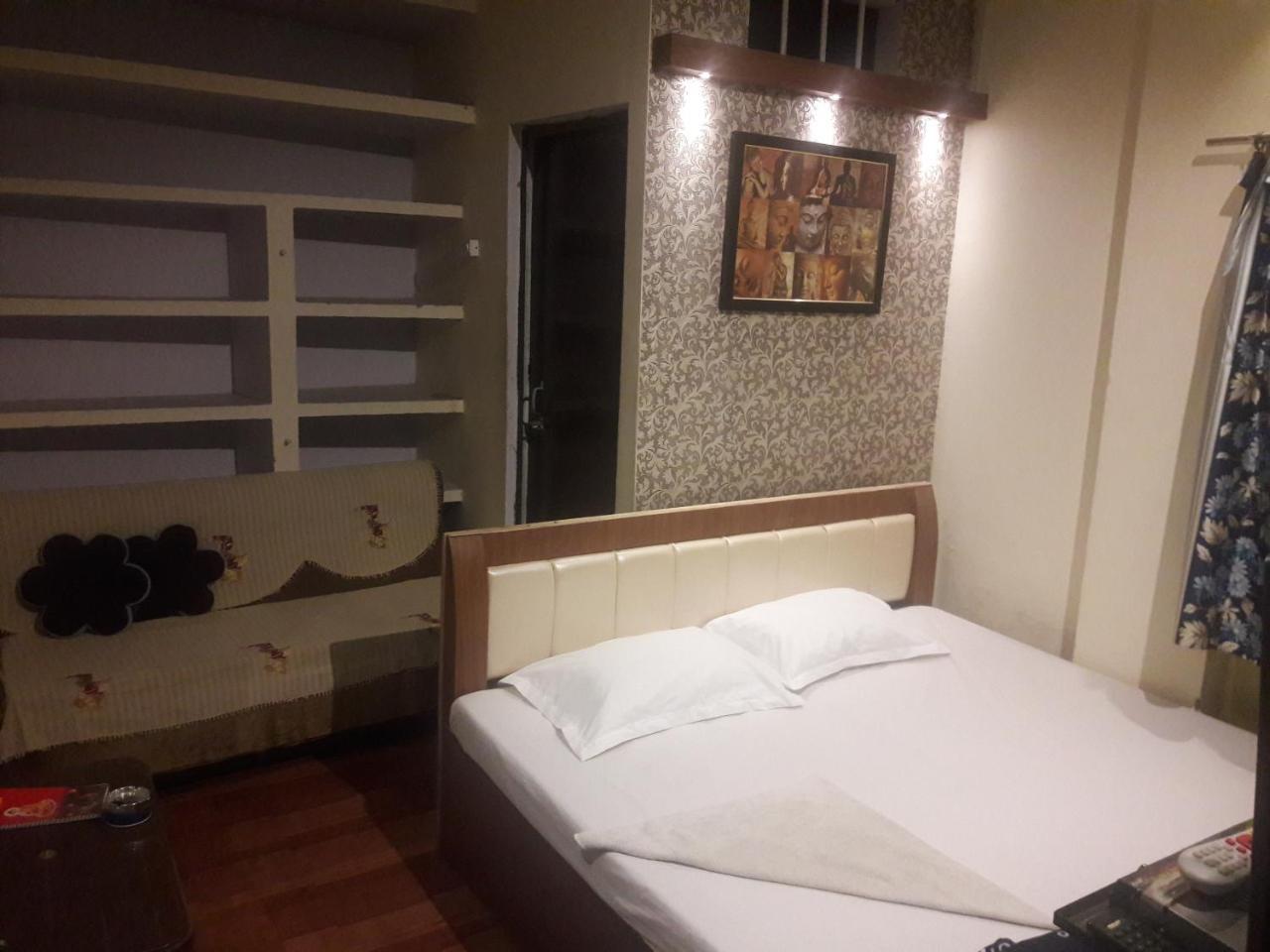 Buddha Guest House Varanasi Eksteriør billede